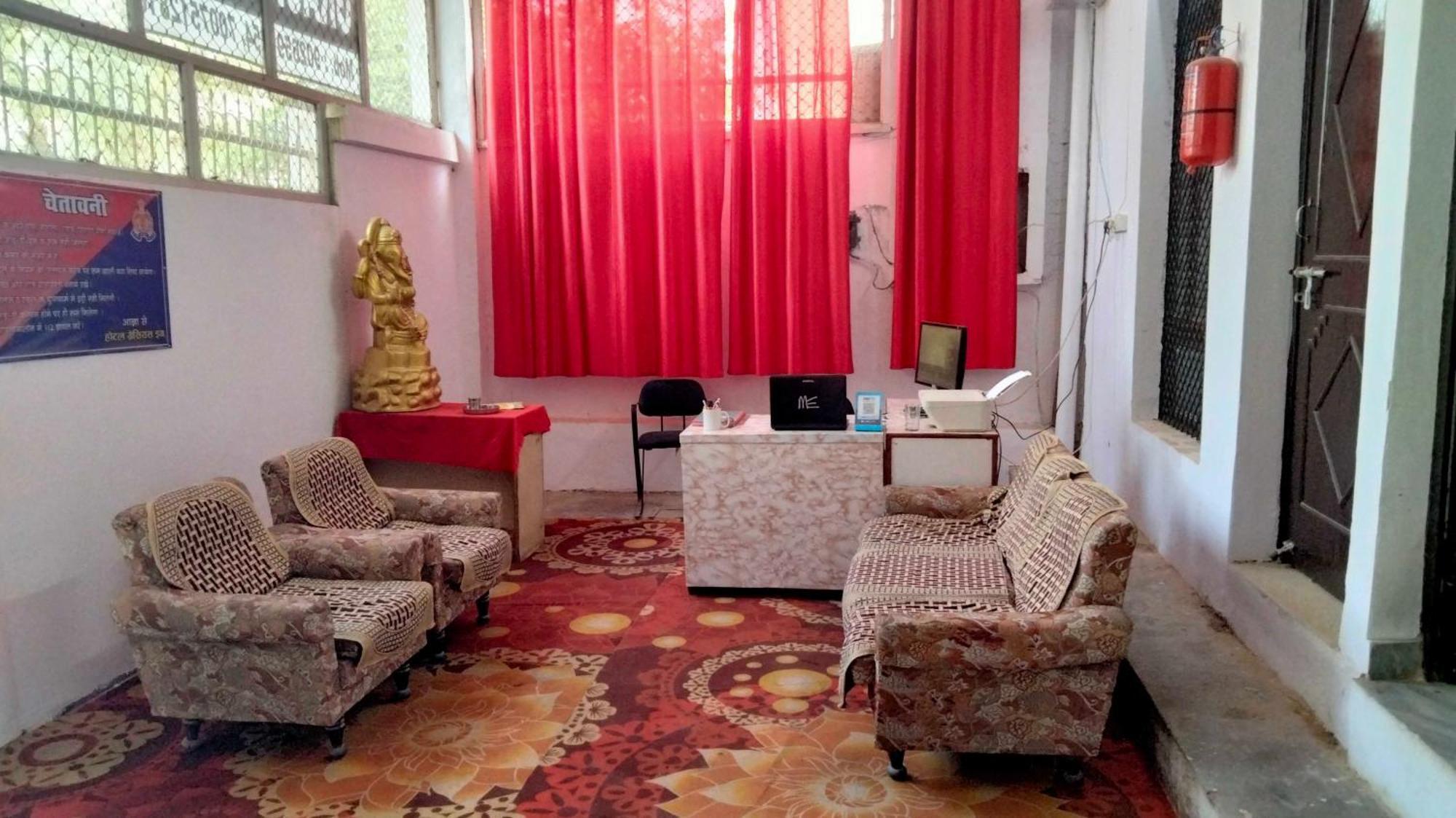 Hotel O Gracious Inn Lucknow Esterno foto
