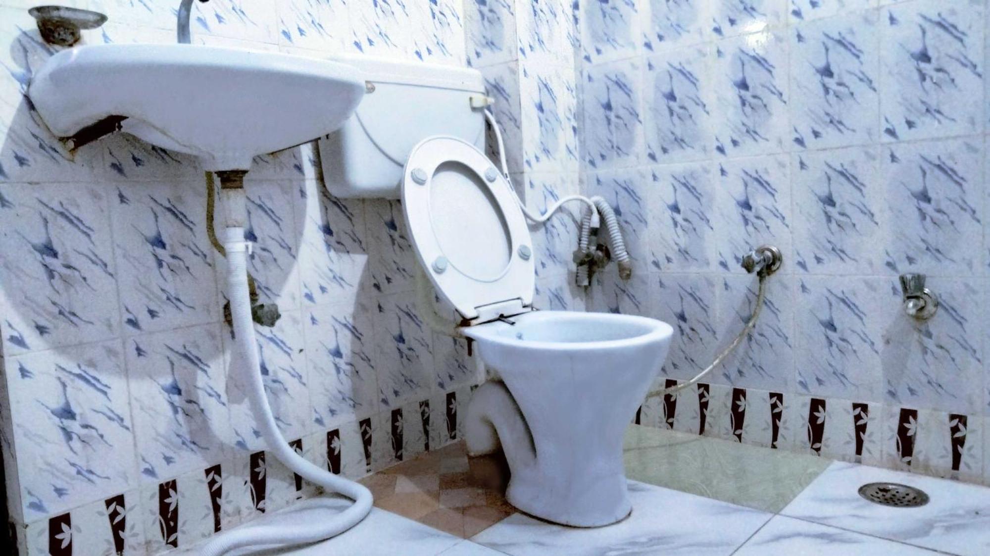 Hotel O Gracious Inn Lucknow Esterno foto